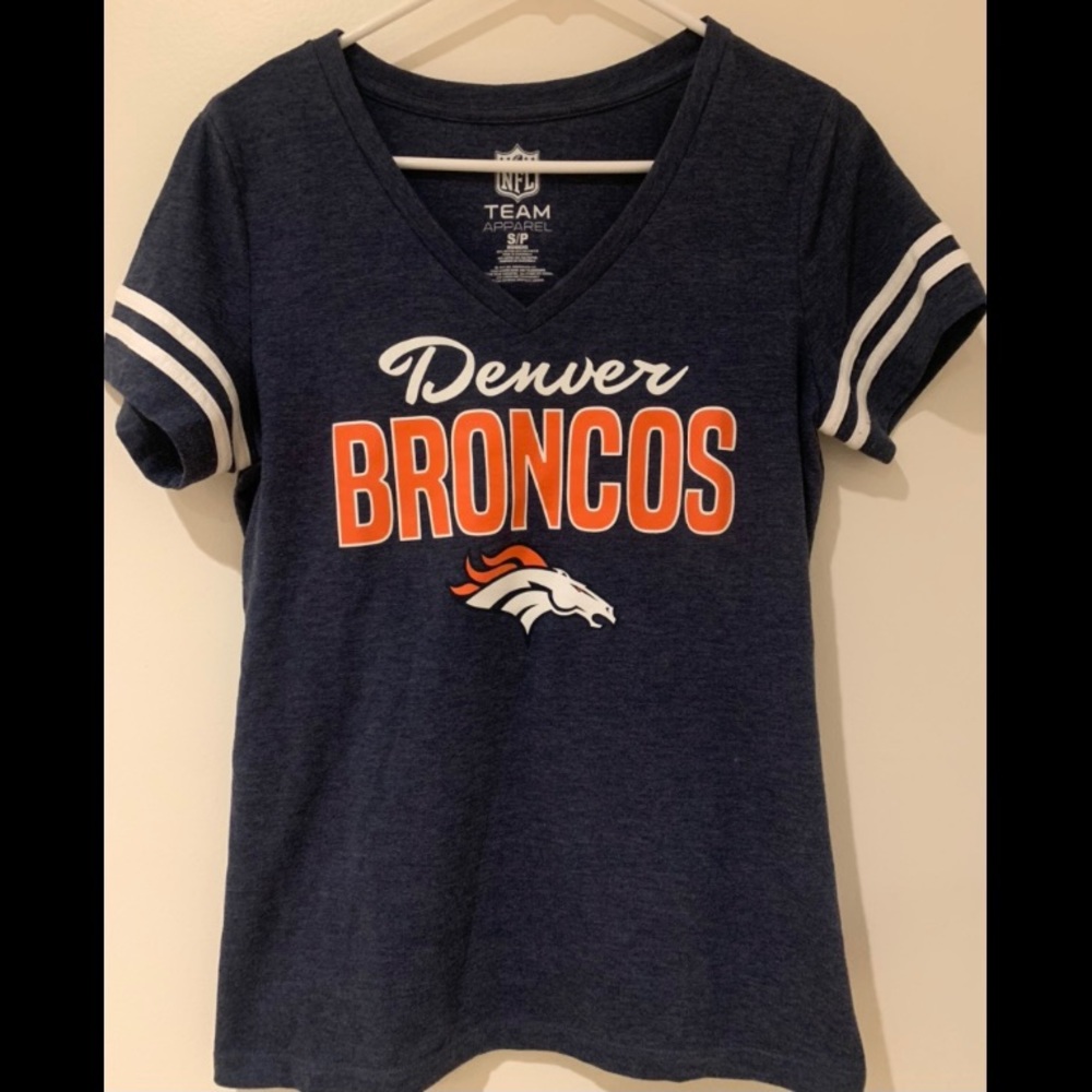Women’s Denver Broncos V-Neck T-Shirt | Size S